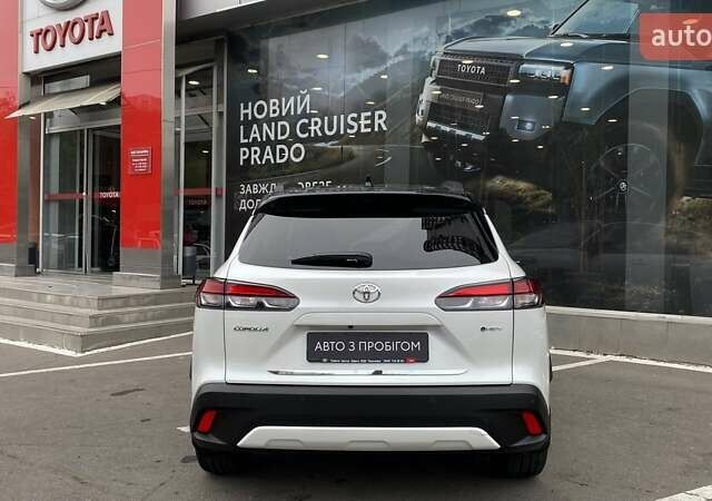 Білий Тойота Corolla Cross, об'ємом двигуна 2 л та пробігом 1 тис. км за 38750 $, фото 3 на Automoto.ua