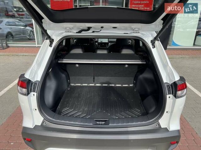 Белый Тойота Corolla Cross, объемом двигателя 2 л и пробегом 3 тыс. км за 39037 $, фото 12 на Automoto.ua