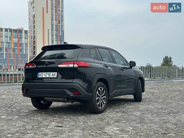 Черный Тойота Corolla Cross, объемом двигателя 2 л и пробегом 8 тыс. км за 29500 $, фото 7 на Automoto.ua