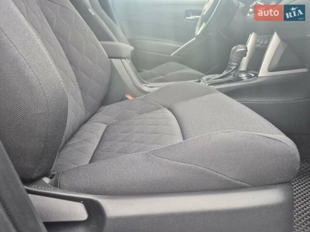 Черный Тойота Corolla Cross, объемом двигателя 2 л и пробегом 33 тыс. км за 32500 $, фото 9 на Automoto.ua