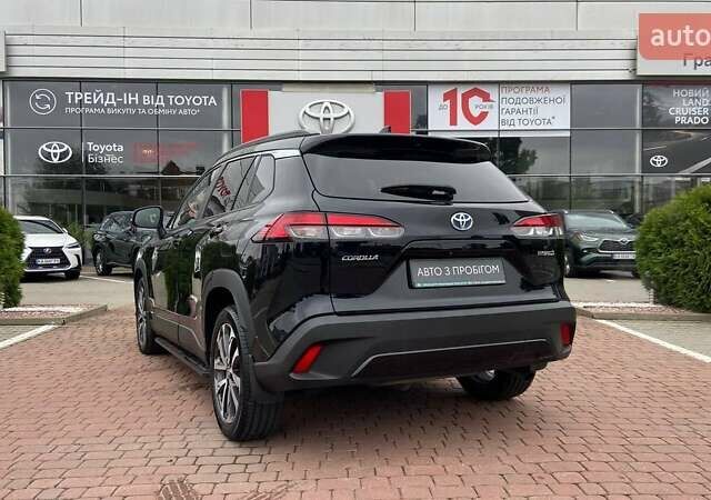 Черный Тойота Corolla Cross, объемом двигателя 2 л и пробегом 22 тыс. км за 32800 $, фото 1 на Automoto.ua