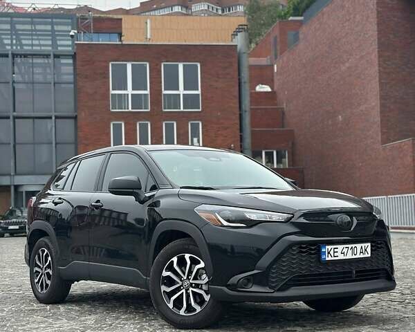 Черный Тойота Corolla Cross, объемом двигателя 2 л и пробегом 40 тыс. км за 29500 $, фото 4 на Automoto.ua