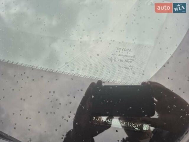 Черный Тойота Corolla Cross, объемом двигателя 2 л и пробегом 33 тыс. км за 32500 $, фото 37 на Automoto.ua