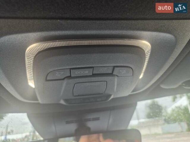 Черный Тойота Corolla Cross, объемом двигателя 2 л и пробегом 33 тыс. км за 32500 $, фото 49 на Automoto.ua