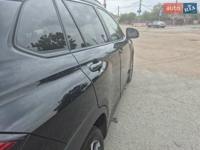 Черный Тойота Corolla Cross, объемом двигателя 2 л и пробегом 33 тыс. км за 32500 $, фото 33 на Automoto.ua