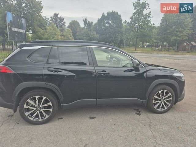 Черный Тойота Corolla Cross, объемом двигателя 2 л и пробегом 33 тыс. км за 32500 $, фото 28 на Automoto.ua