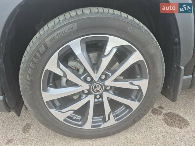 Черный Тойота Corolla Cross, объемом двигателя 2 л и пробегом 33 тыс. км за 32500 $, фото 38 на Automoto.ua