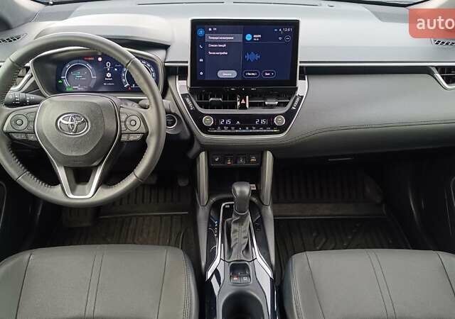 Черный Тойота Corolla Cross, объемом двигателя 2 л и пробегом 13 тыс. км за 38470 $, фото 7 на Automoto.ua