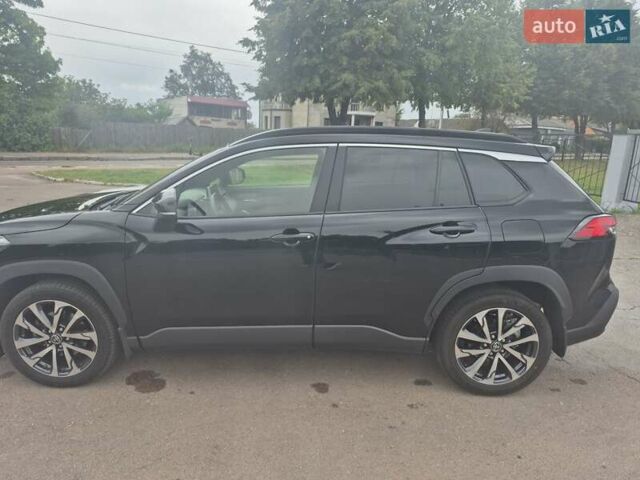 Черный Тойота Corolla Cross, объемом двигателя 2 л и пробегом 33 тыс. км за 32500 $, фото 24 на Automoto.ua
