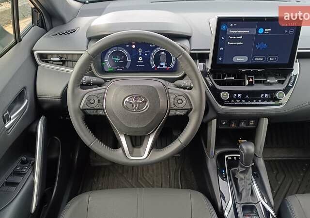 Черный Тойота Corolla Cross, объемом двигателя 2 л и пробегом 13 тыс. км за 38470 $, фото 8 на Automoto.ua