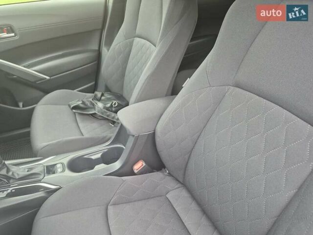 Черный Тойота Corolla Cross, объемом двигателя 2 л и пробегом 33 тыс. км за 32500 $, фото 52 на Automoto.ua