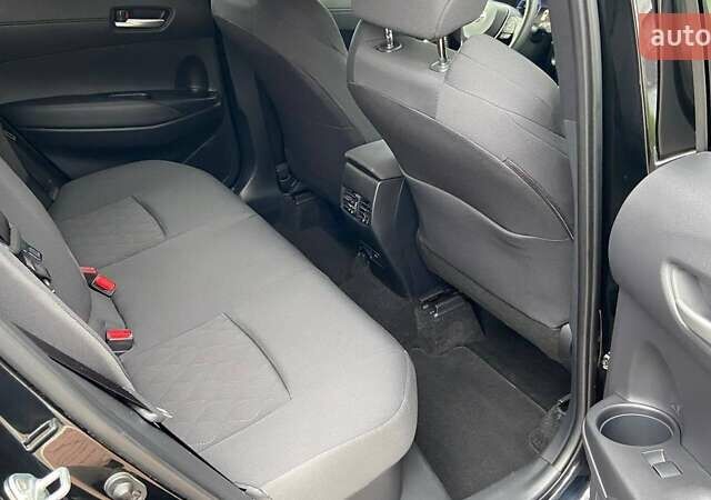 Черный Тойота Corolla Cross, объемом двигателя 2 л и пробегом 22 тыс. км за 32800 $, фото 6 на Automoto.ua