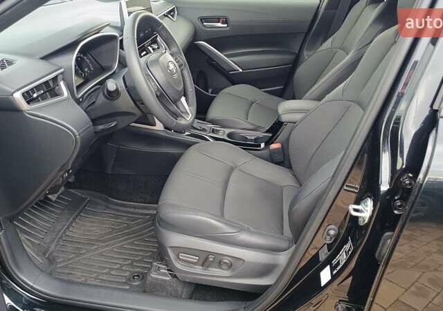 Черный Тойота Corolla Cross, объемом двигателя 2 л и пробегом 13 тыс. км за 38470 $, фото 11 на Automoto.ua