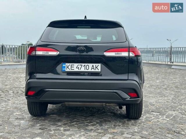 Черный Тойота Corolla Cross, объемом двигателя 2 л и пробегом 8 тыс. км за 29500 $, фото 6 на Automoto.ua