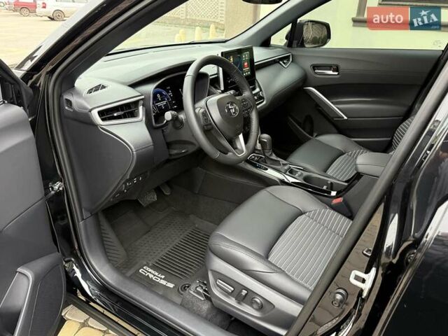 Чорний Тойота Corolla Cross, об'ємом двигуна 2 л та пробігом 5 тис. км за 29700 $, фото 18 на Automoto.ua