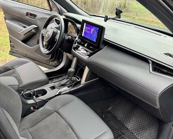 Черный Тойота Corolla Cross, объемом двигателя 2 л и пробегом 29 тыс. км за 31500 $, фото 11 на Automoto.ua
