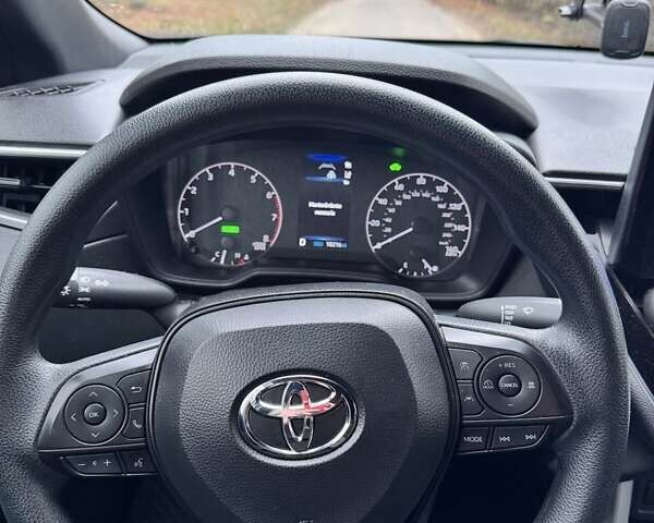 Черный Тойота Corolla Cross, объемом двигателя 2 л и пробегом 29 тыс. км за 31500 $, фото 7 на Automoto.ua