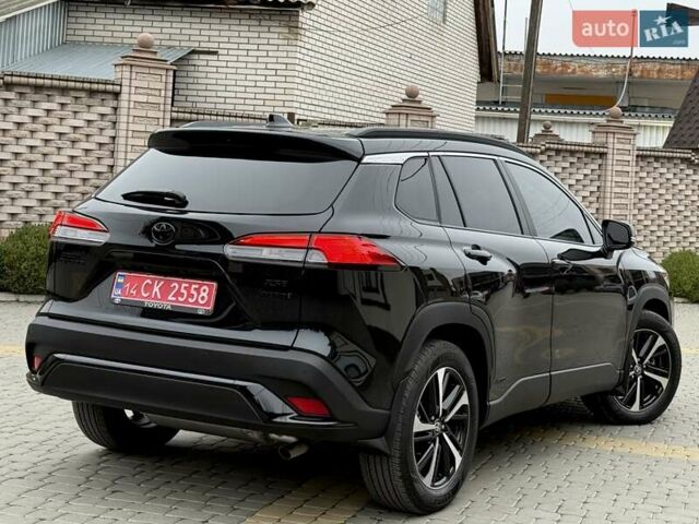 Чорний Тойота Corolla Cross, об'ємом двигуна 2 л та пробігом 5 тис. км за 29700 $, фото 3 на Automoto.ua