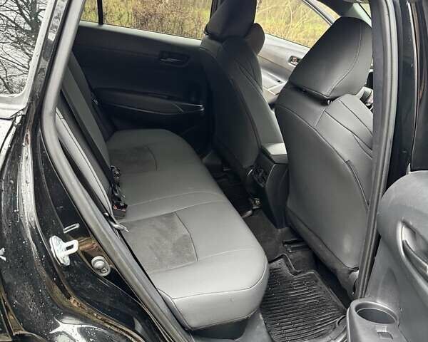 Черный Тойота Corolla Cross, объемом двигателя 2 л и пробегом 29 тыс. км за 31500 $, фото 2 на Automoto.ua
