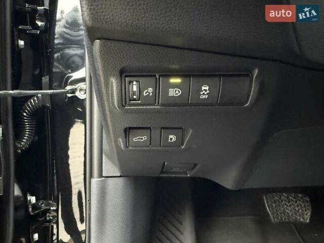 Чорний Тойота Corolla Cross, об'ємом двигуна 2 л та пробігом 5 тис. км за 29700 $, фото 23 на Automoto.ua