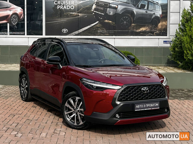 Красный Тойота Corolla Cross, объемом двигателя 2 л и пробегом 518 тыс. км за 38899 $, фото 2 на Automoto.ua