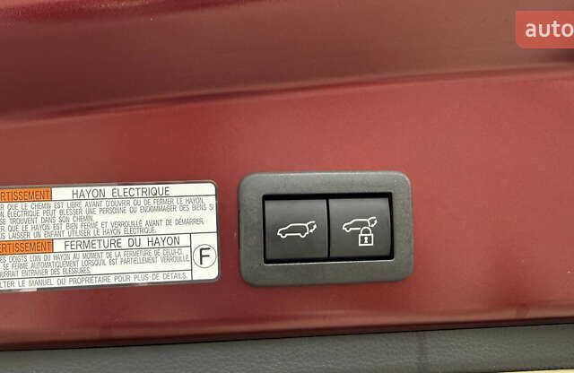 Красный Тойота Corolla Cross, объемом двигателя 2 л и пробегом 5 тыс. км за 38547 $, фото 28 на Automoto.ua