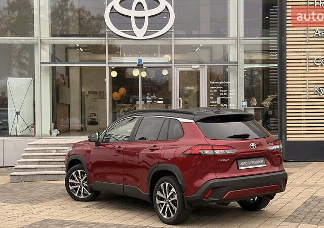 Красный Тойота Corolla Cross, объемом двигателя 2 л и пробегом 5 тыс. км за 38547 $, фото 6 на Automoto.ua