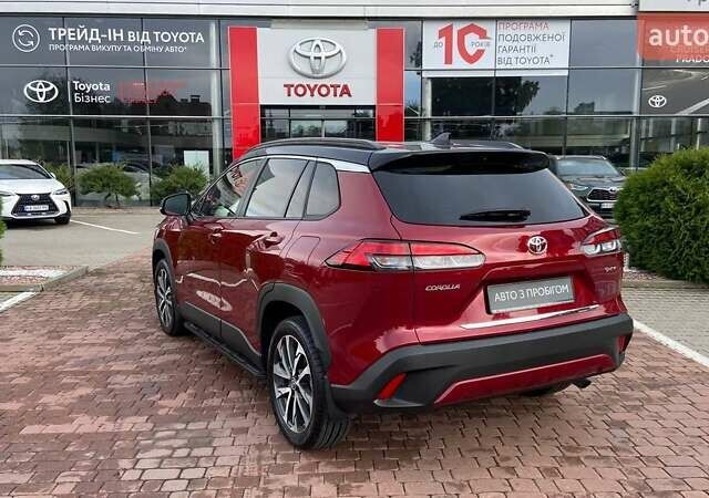 Красный Тойота Corolla Cross, объемом двигателя 2 л и пробегом 2 тыс. км за 38900 $, фото 1 на Automoto.ua