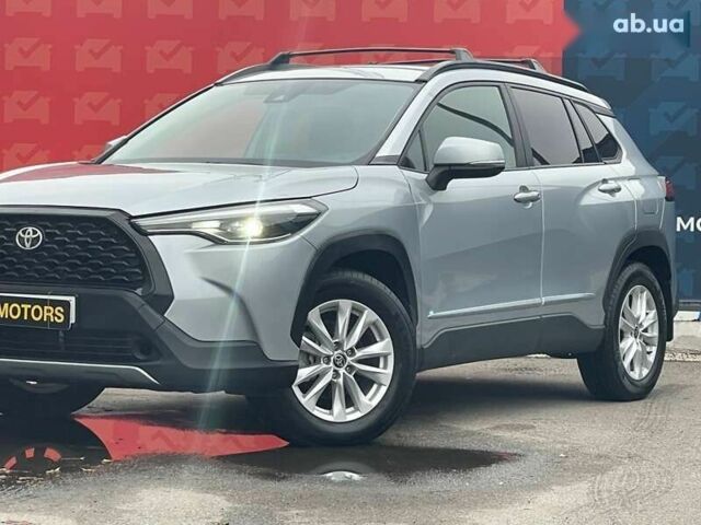 Тойота Corolla Cross, объемом двигателя 2 л и пробегом 4 тыс. км за 24000 $, фото 5 на Automoto.ua