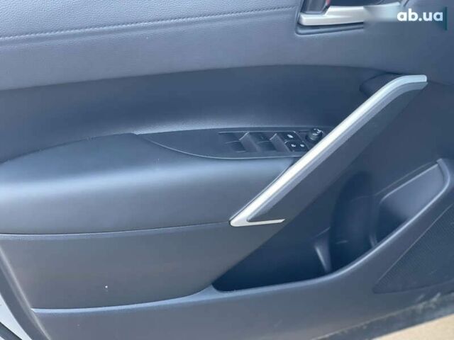 Тойота Corolla Cross, объемом двигателя 0 л и пробегом 25 тыс. км за 32800 $, фото 25 на Automoto.ua