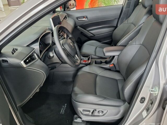 Тойота Corolla Cross, объемом двигателя 2 л и пробегом 0 тыс. км за 43127 $, фото 4 на Automoto.ua