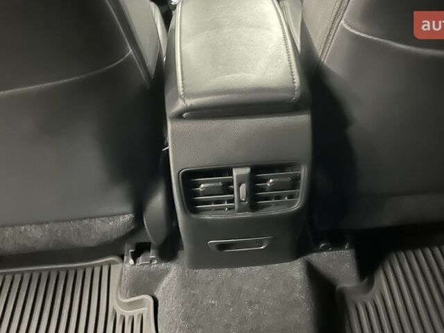 Тойота Corolla Cross, объемом двигателя 2 л и пробегом 0 тыс. км за 43243 $, фото 15 на Automoto.ua