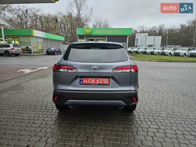 Серый Тойота Corolla Cross, объемом двигателя 2 л и пробегом 78 тыс. км за 23999 $, фото 13 на Automoto.ua