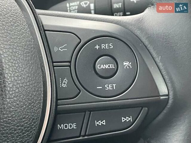 Серый Тойота Corolla Cross, объемом двигателя 2 л и пробегом 4 тыс. км за 24000 $, фото 31 на Automoto.ua