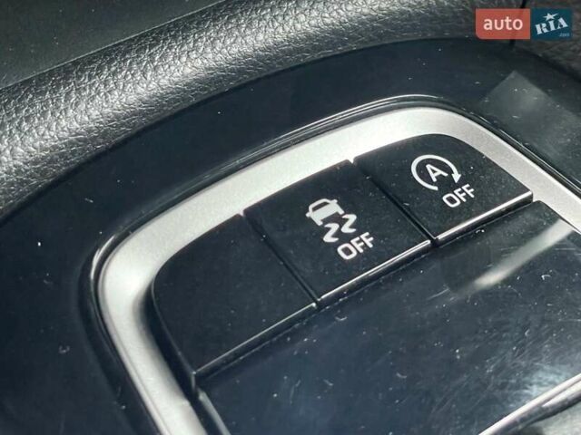 Серый Тойота Corolla Cross, объемом двигателя 2 л и пробегом 4 тыс. км за 24000 $, фото 38 на Automoto.ua