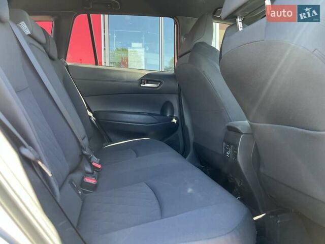 Сірий Тойота Corolla Cross, об'ємом двигуна 2 л та пробігом 23 тис. км за 31654 $, фото 11 на Automoto.ua