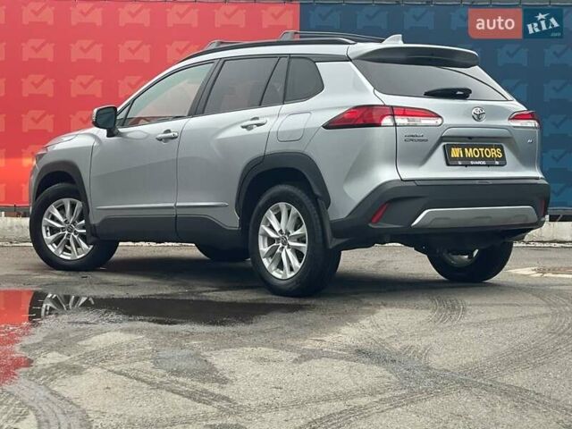 Серый Тойота Corolla Cross, объемом двигателя 2 л и пробегом 4 тыс. км за 24000 $, фото 2 на Automoto.ua