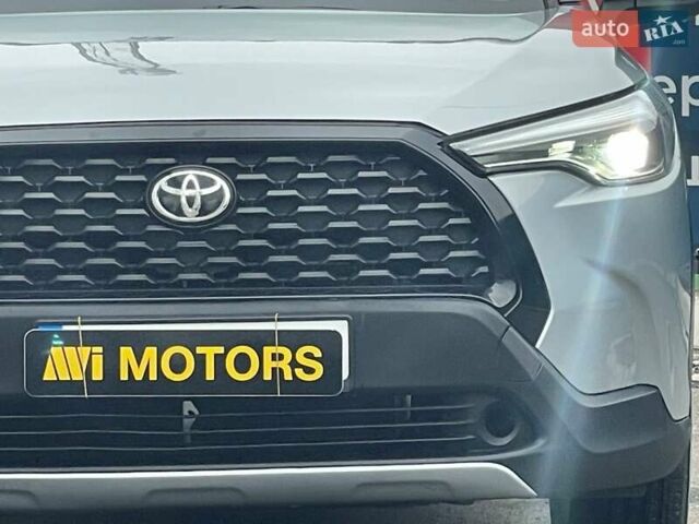 Серый Тойота Corolla Cross, объемом двигателя 2 л и пробегом 4 тыс. км за 24000 $, фото 10 на Automoto.ua