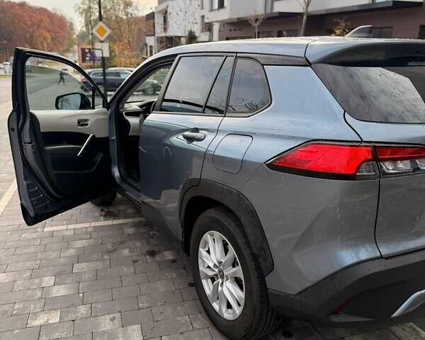 Серый Тойота Corolla Cross, объемом двигателя 2 л и пробегом 78 тыс. км за 23999 $, фото 40 на Automoto.ua