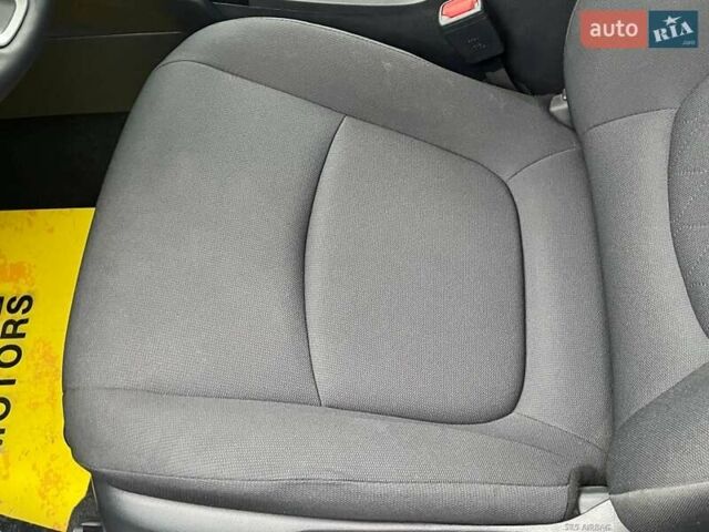 Серый Тойота Corolla Cross, объемом двигателя 2 л и пробегом 4 тыс. км за 24000 $, фото 42 на Automoto.ua