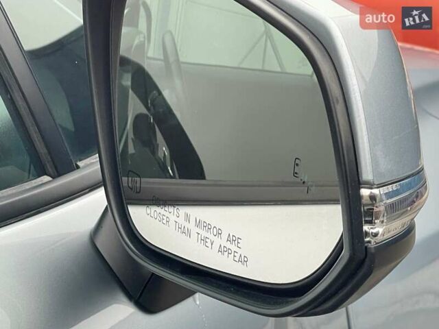 Серый Тойота Corolla Cross, объемом двигателя 2 л и пробегом 4 тыс. км за 24000 $, фото 18 на Automoto.ua