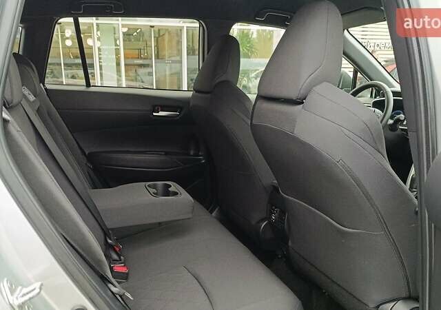 Серый Тойота Corolla Cross, объемом двигателя 2 л и пробегом 46 тыс. км за 33413 $, фото 6 на Automoto.ua