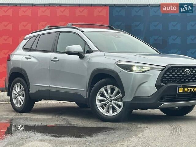 Серый Тойота Corolla Cross, объемом двигателя 2 л и пробегом 4 тыс. км за 24000 $, фото 8 на Automoto.ua