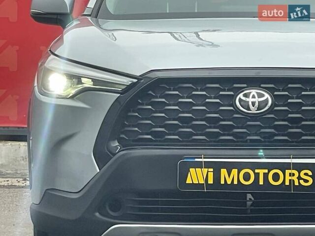 Серый Тойота Corolla Cross, объемом двигателя 2 л и пробегом 4 тыс. км за 24000 $, фото 9 на Automoto.ua