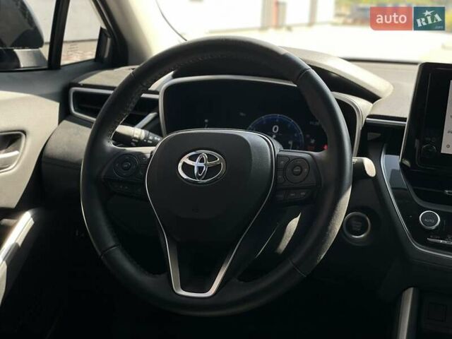 Серый Тойота Corolla Cross, объемом двигателя 2 л и пробегом 5 тыс. км за 24999 $, фото 14 на Automoto.ua