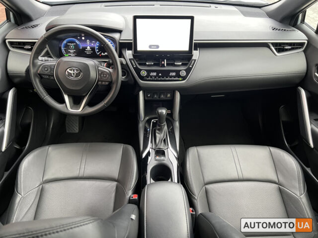 Серый Тойота Corolla Cross, объемом двигателя 2 л и пробегом 40 тыс. км за 35077 $, фото 9 на Automoto.ua