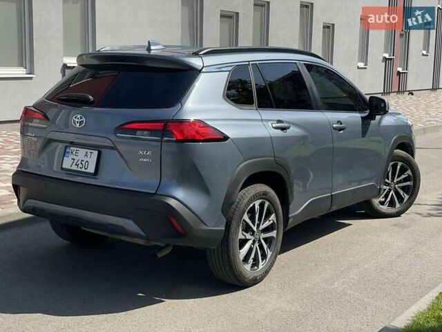 Серый Тойота Corolla Cross, объемом двигателя 2 л и пробегом 5 тыс. км за 24999 $, фото 3 на Automoto.ua