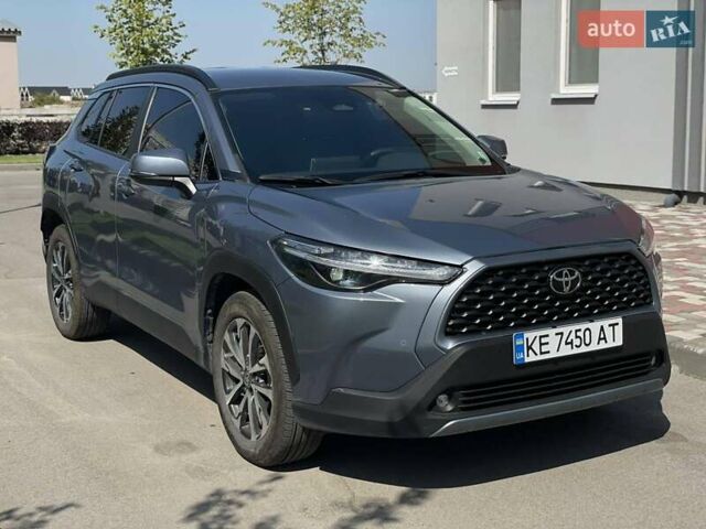 Серый Тойота Corolla Cross, объемом двигателя 2 л и пробегом 5 тыс. км за 24999 $, фото 6 на Automoto.ua
