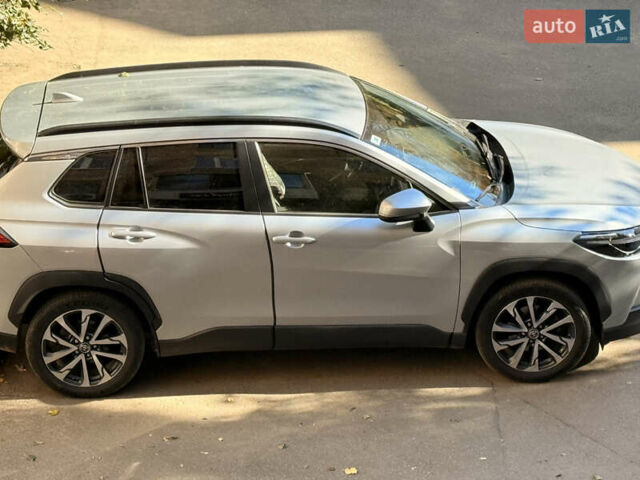 Серый Тойота Corolla Cross, объемом двигателя 2 л и пробегом 47 тыс. км за 34000 $, фото 4 на Automoto.ua