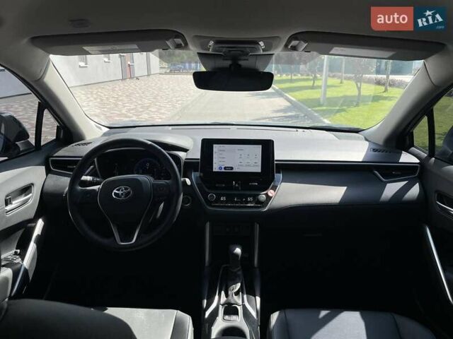 Серый Тойота Corolla Cross, объемом двигателя 2 л и пробегом 5 тыс. км за 24999 $, фото 15 на Automoto.ua